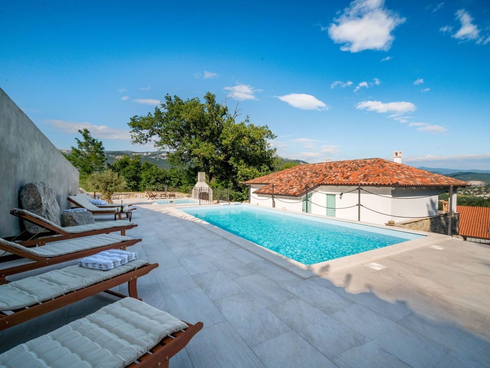 Sky, Water, Cloud, Property, Plant, Building, Swimming Pool, Azure, Tree, Shade