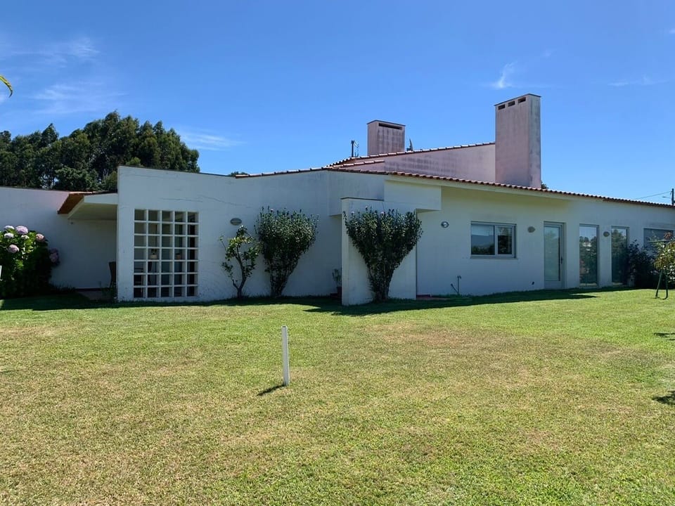 Exterior 2