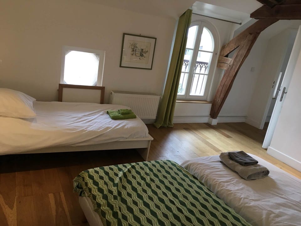 Chambre à l'étage - 3 lits simples