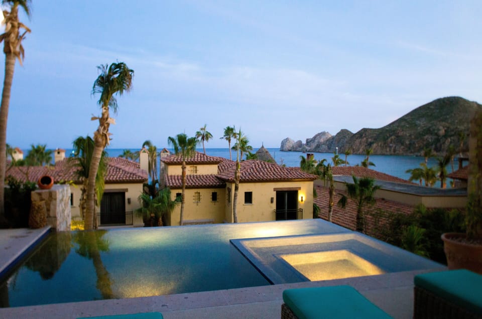Watch the stars and beach fireworks from your private pool and spa w/ocean views