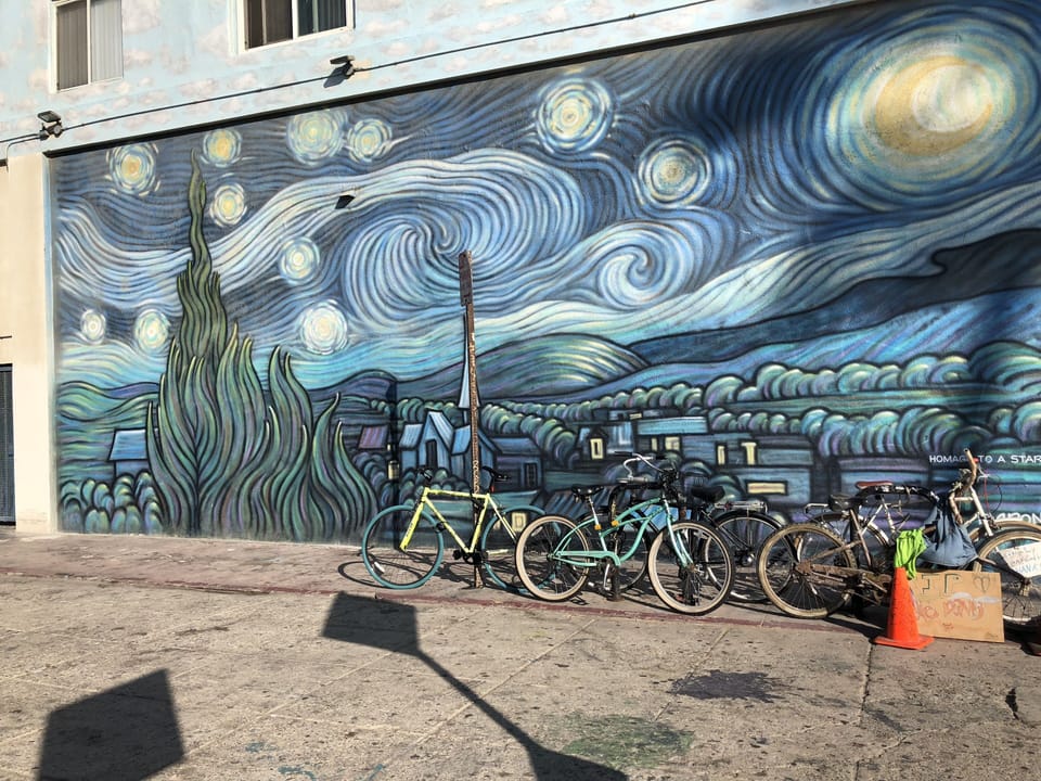 Many murals in Venice/pose for your family photos.