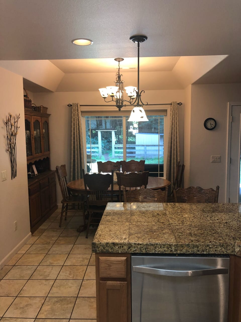 Dining room table