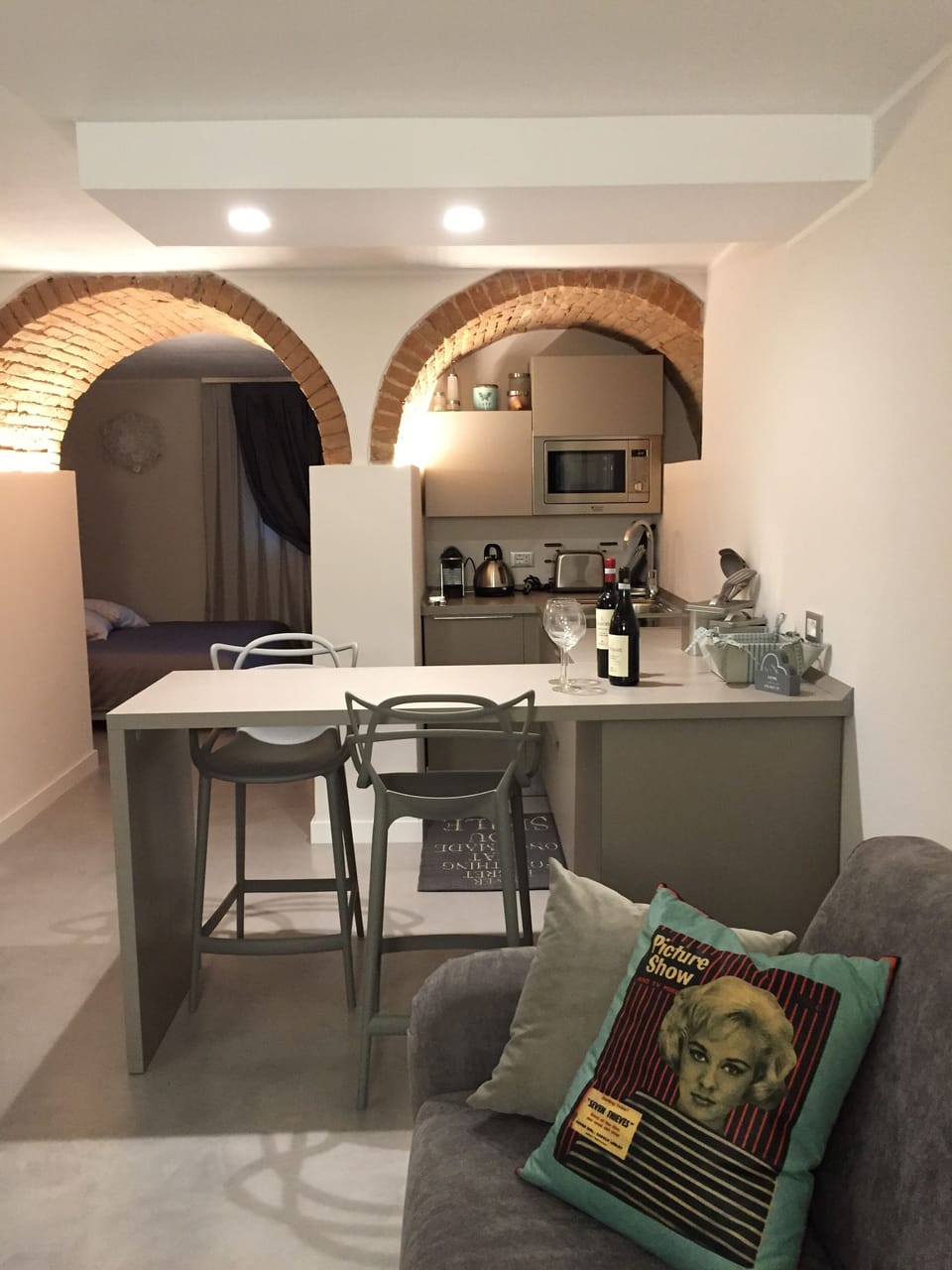 Living area, Lunch area -
Kitchenette
