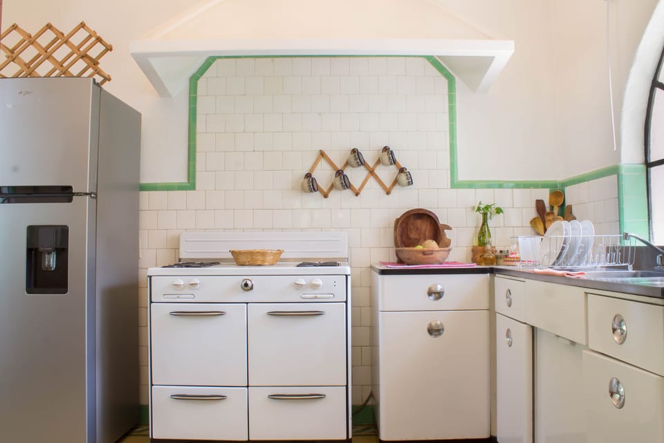 Vintage stove, energy saving refrigerator, fully equipped kitchen, all appliance