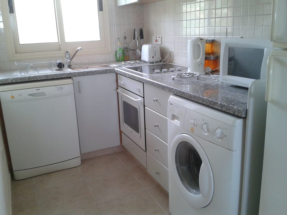 newly refurbed kitchen