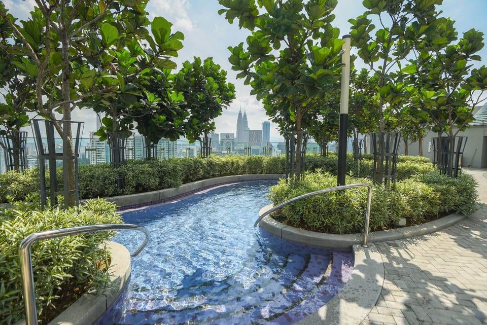 Spectacular KLCC view from Rooftop