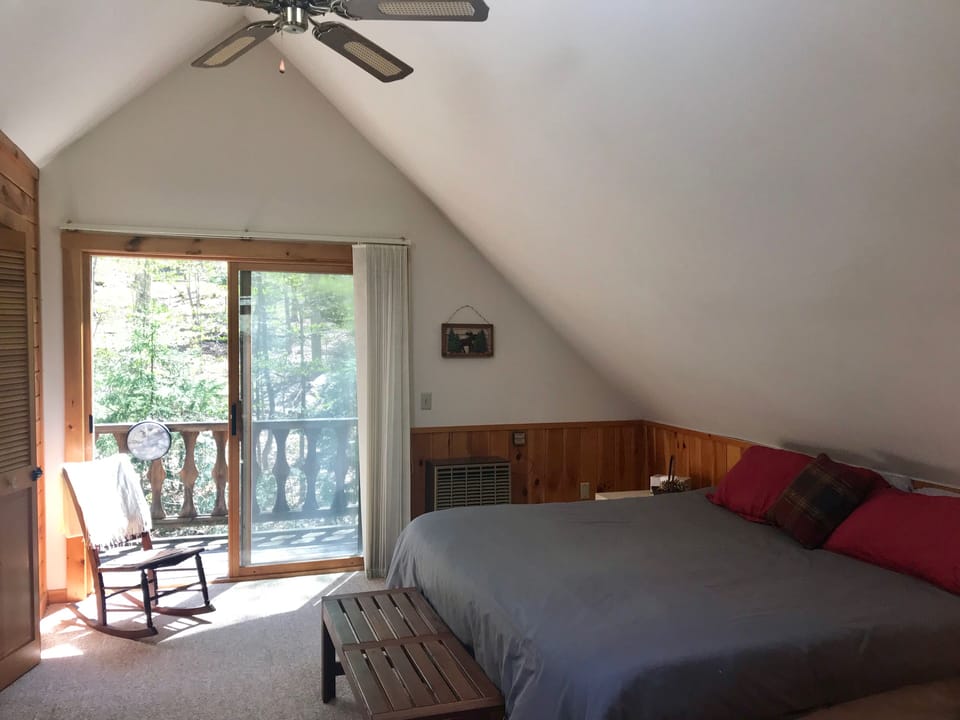 Bedroom 3: King bed with private full bath 