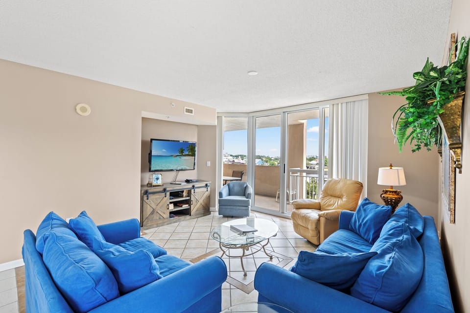 Balcony off the living room 