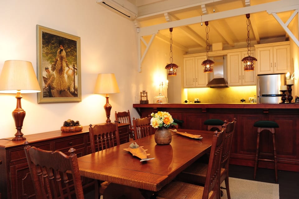 Indoors dinning room