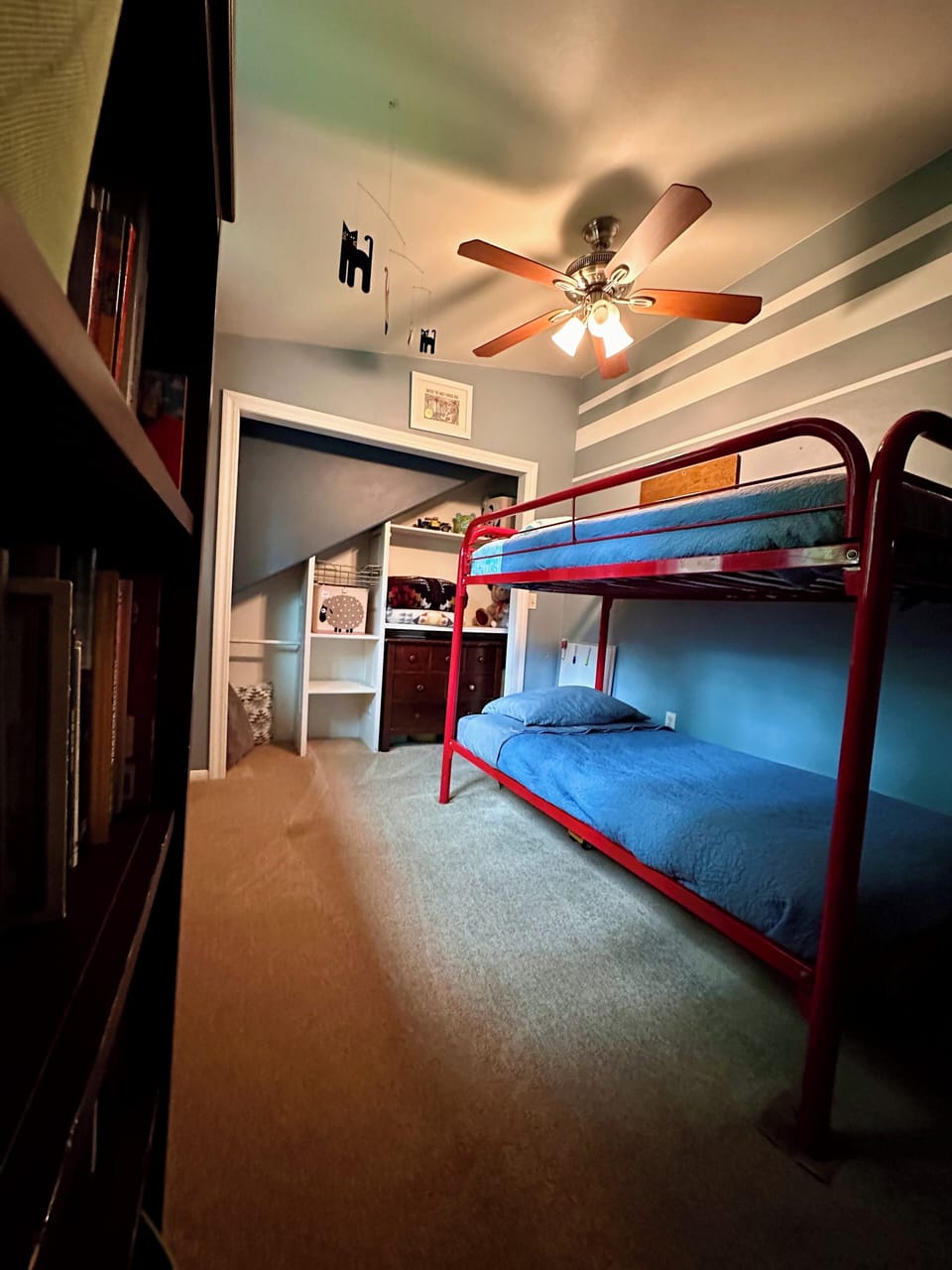 Guest Bedroom/Kids room