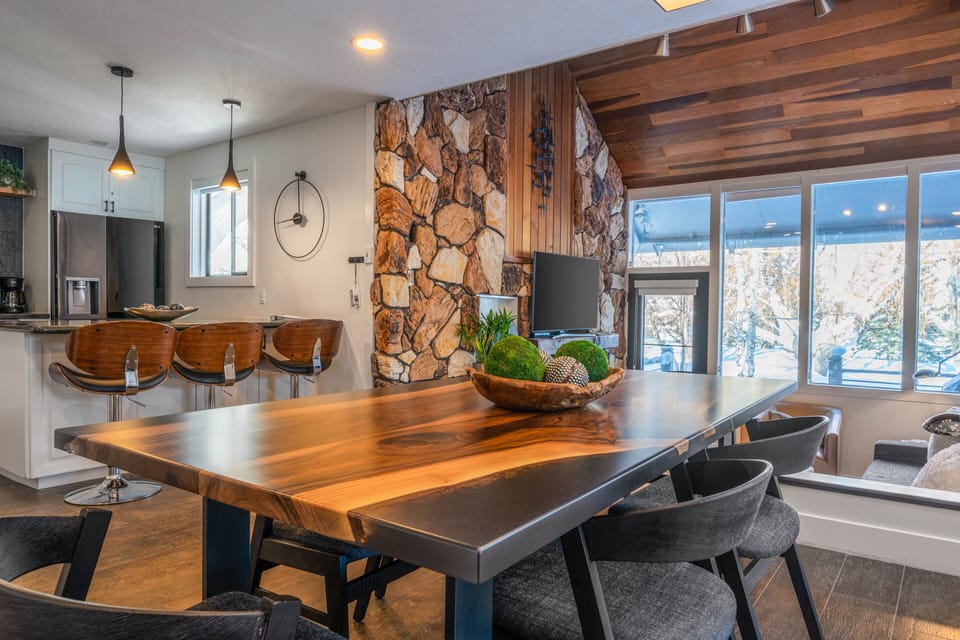 Dining / living / kitchen