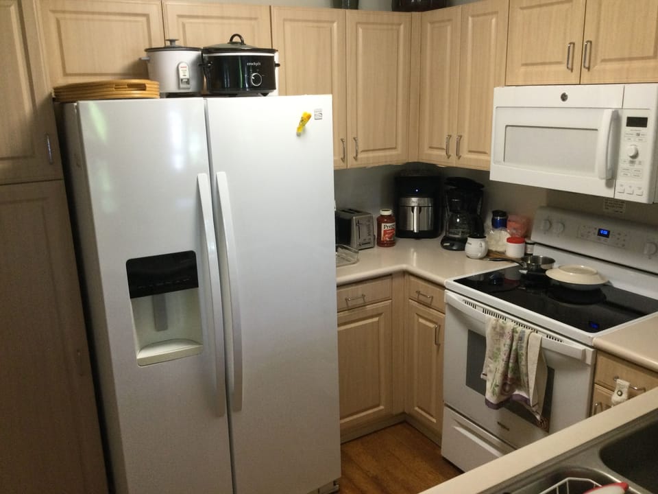 New Fridge/Stove/Microwave/Small Appliances