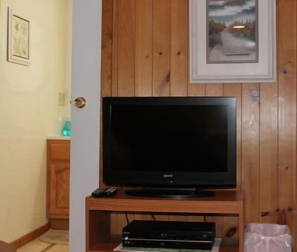  New Flat screen color television with DVD/VCR combo player for your enjoyment.