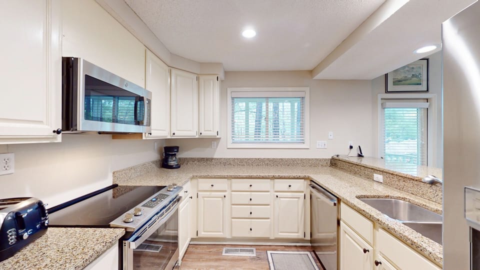 Fully Stocked Kitchen