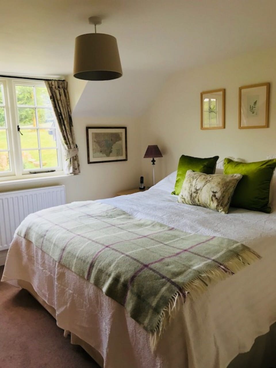 Upstairs bedroom 