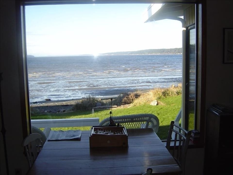 Play games and puzzles while looking at this view