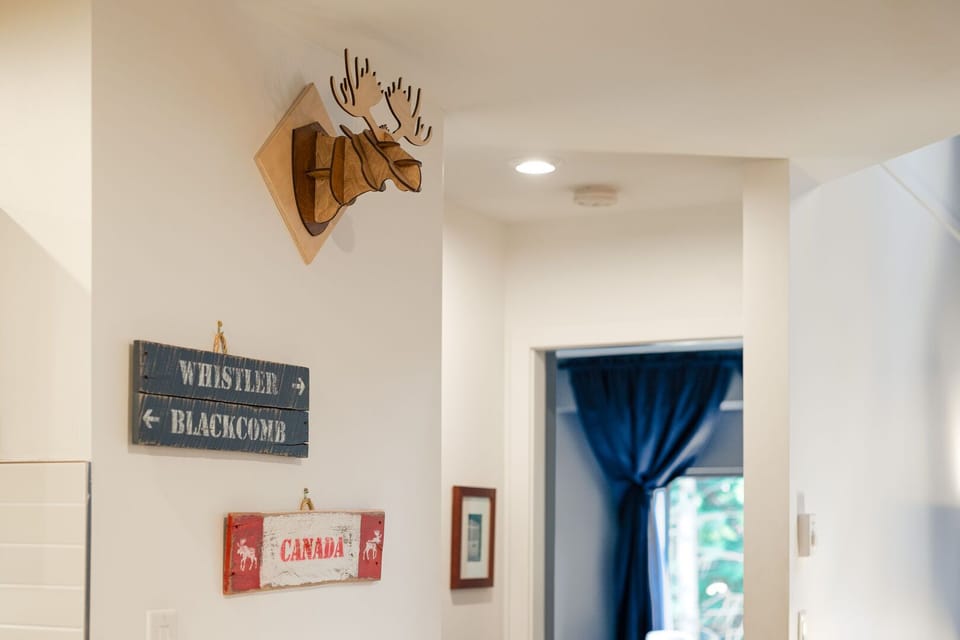 Wall decoration in the communal living space