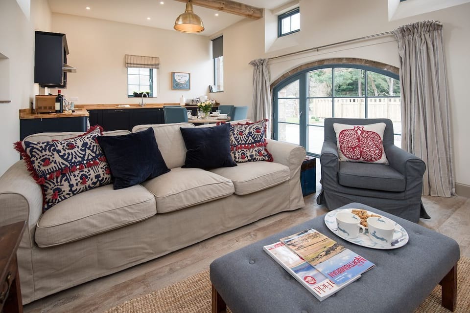 The Byre at Reedsford - open plan sitting room
