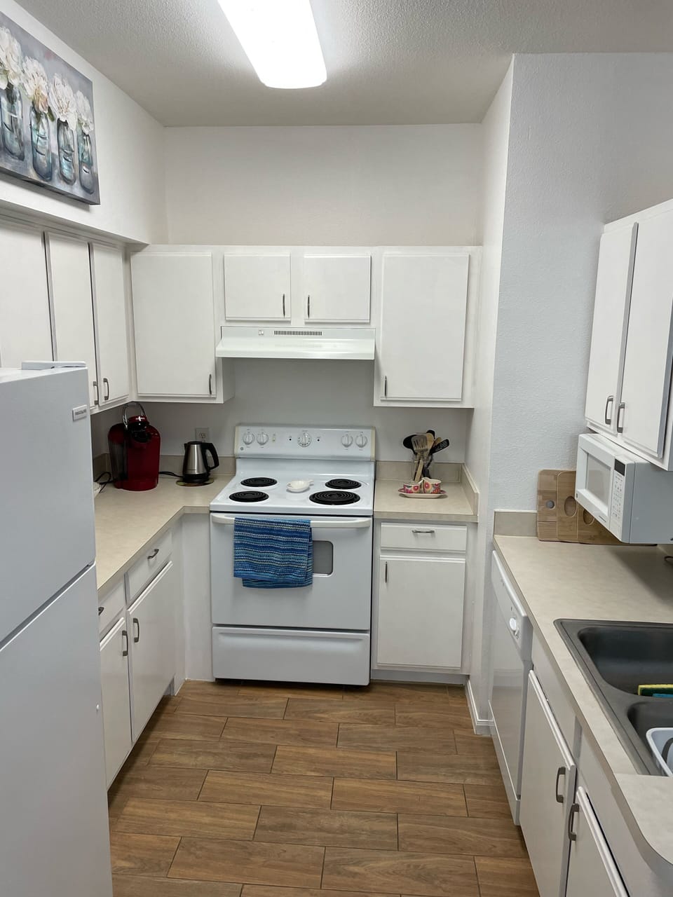 Fully equipped kitchen