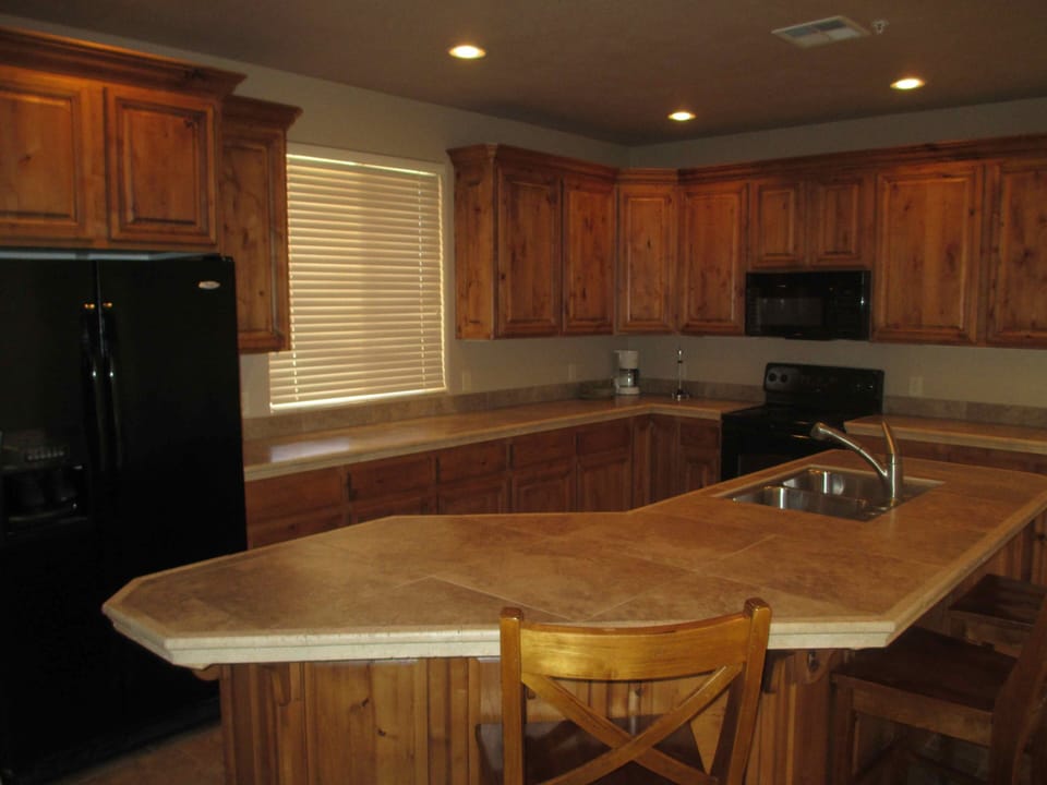 gourmet kitchen
