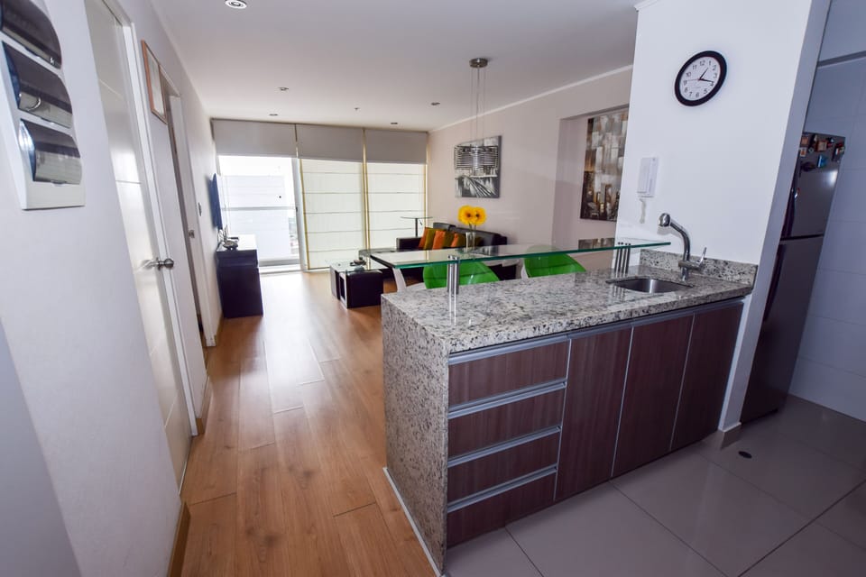 Luxury Dinig room / Living room with Smart TV.