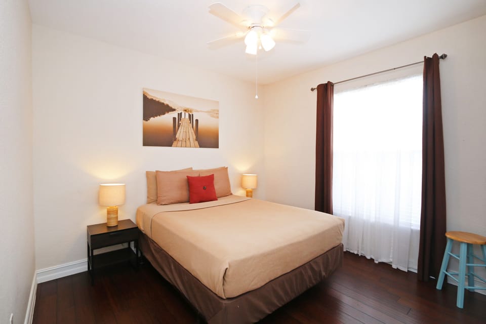 Bedroom 3 with Queen Bed, large closet, ceiling fan, a/c