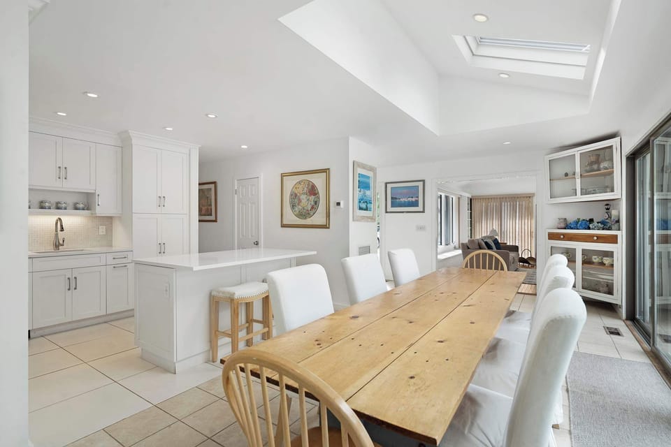 Inviting dining table