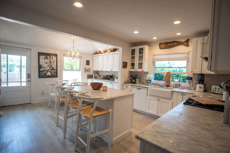 Fully-equipped kitchen