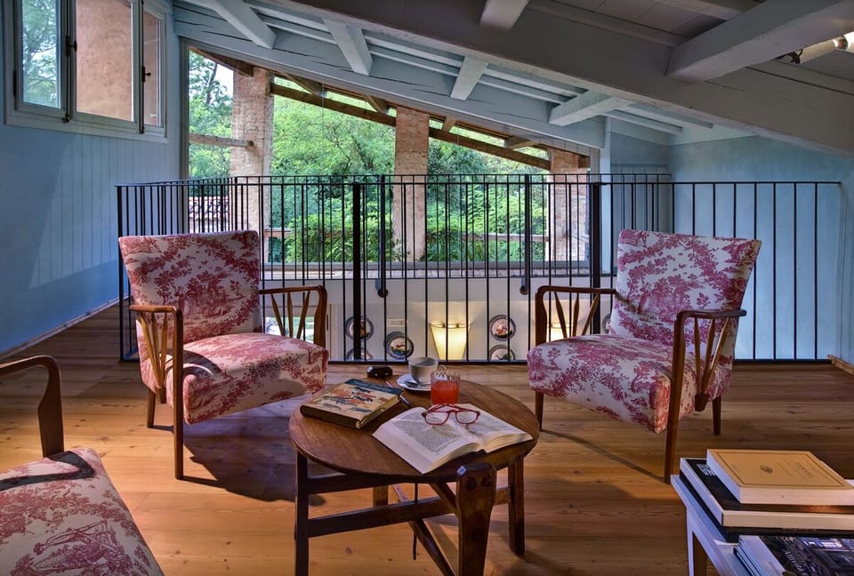 Tv and reading room on the mezzanine