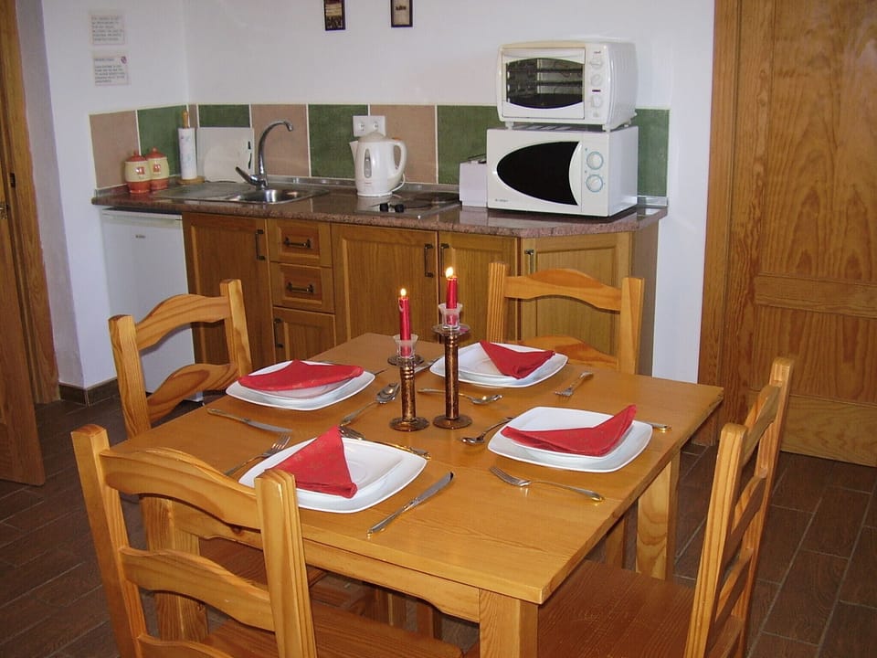 Kayenne 2 Kitchen/dining.
