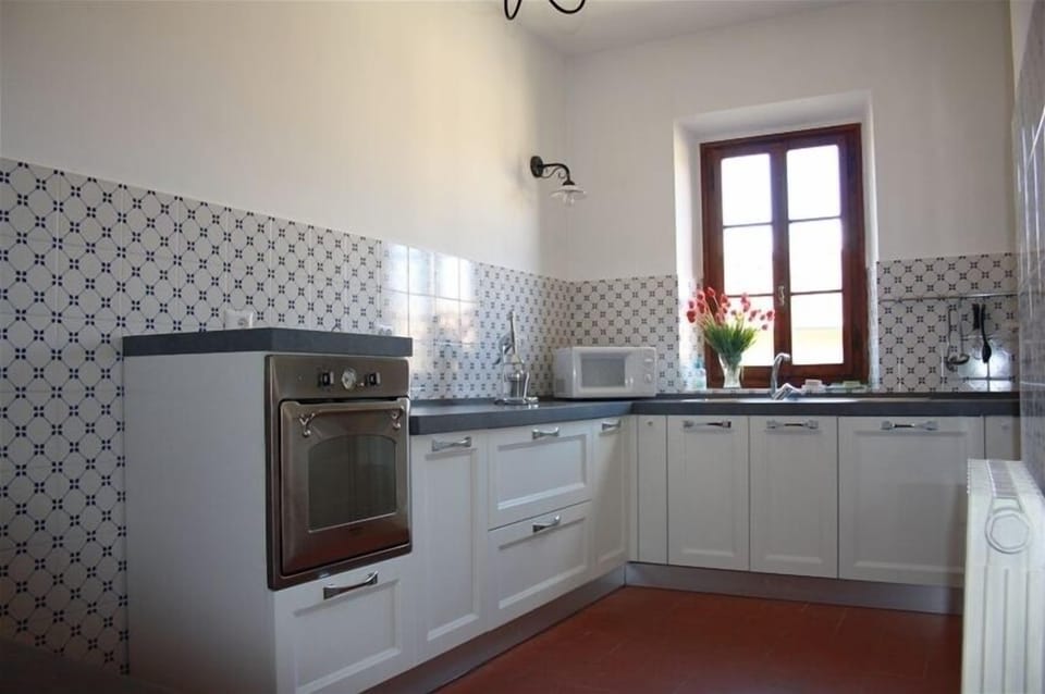 The Kitchen (left side)