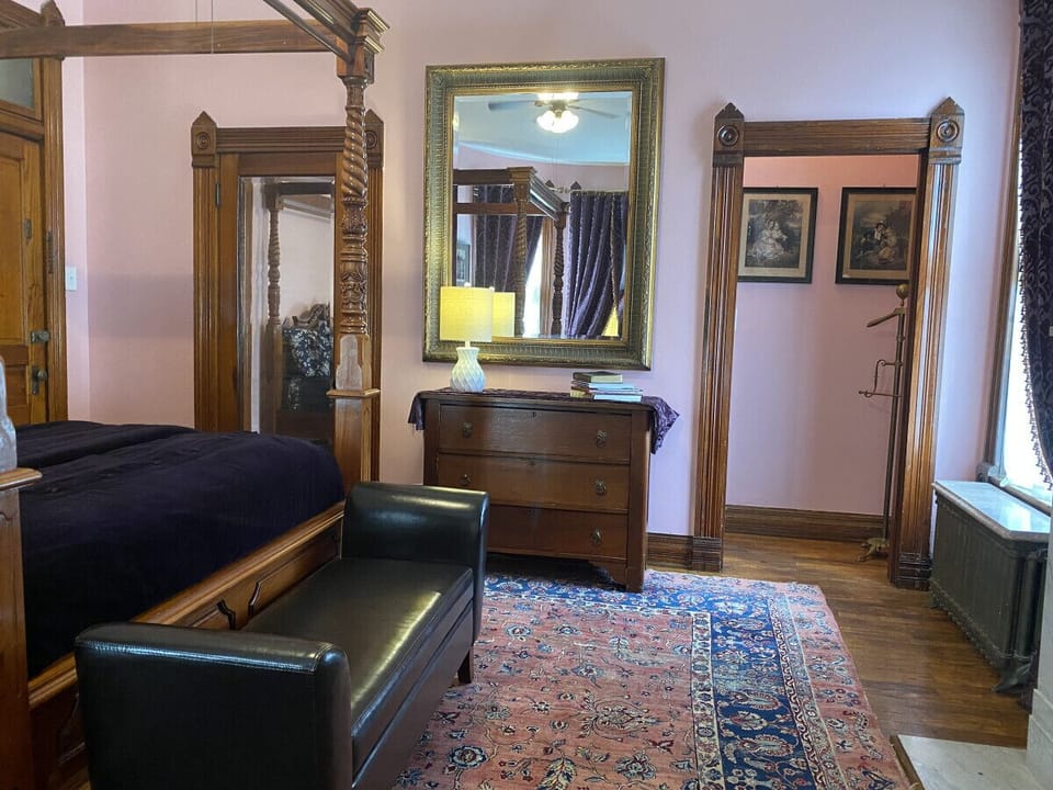 Lincoln Bedroom