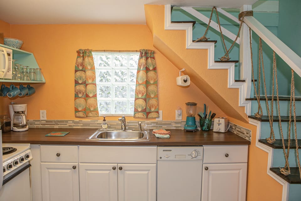 Large sink and a dishwasher