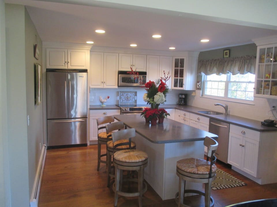 Open & Entertaining Cook's Kitchen