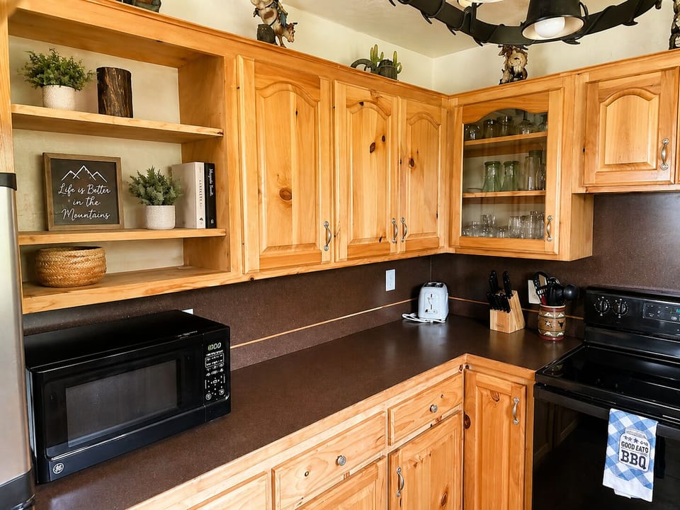 Another view of the kitchen