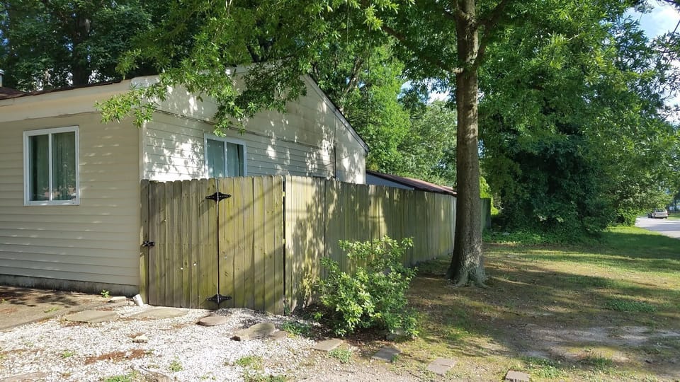 Unit Entrance 1/2