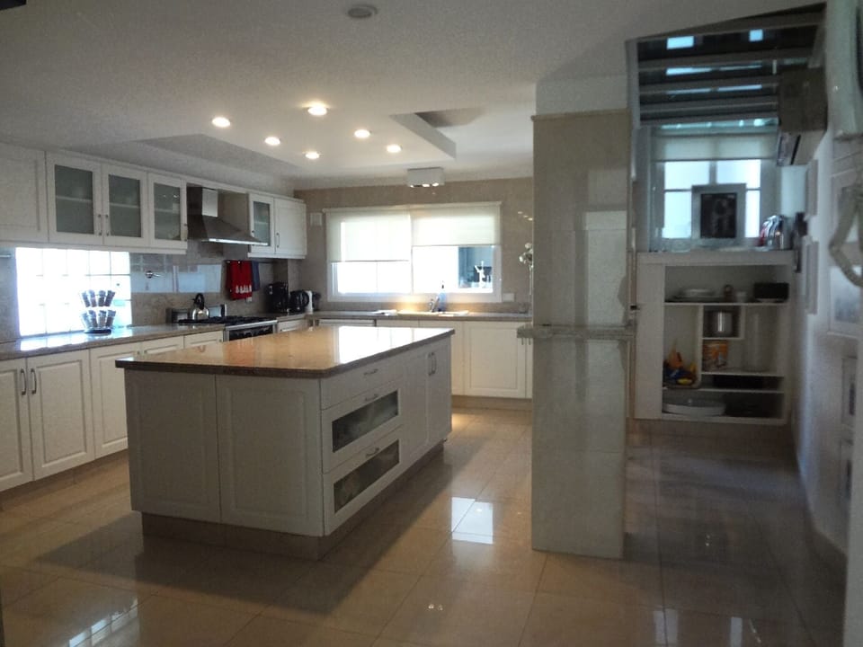 Kitchen (Pic #1)