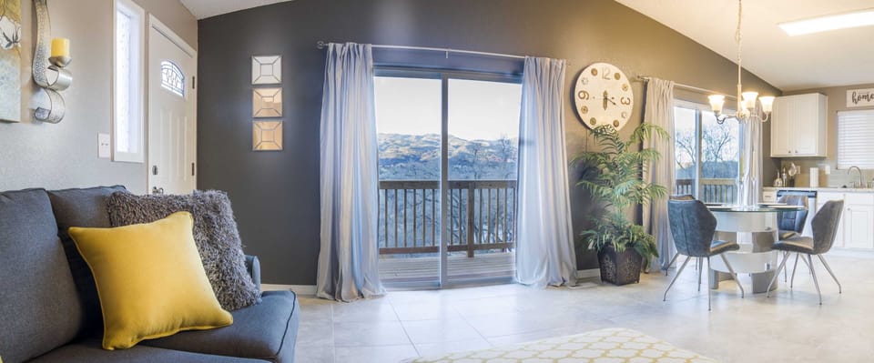 Elegant retreat with stunning views of Pikes Peak