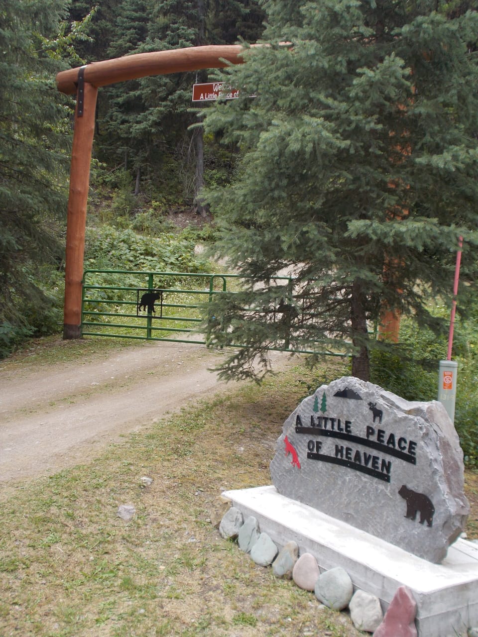 Entrance to "A Little Peace of Heaven"