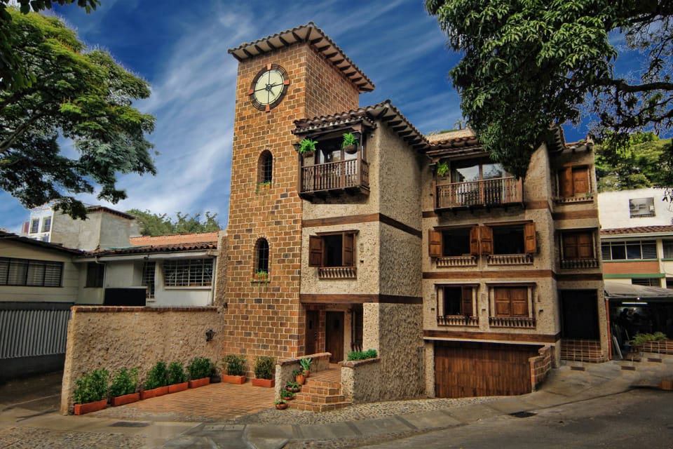 Welcome to Casa Del Reloj