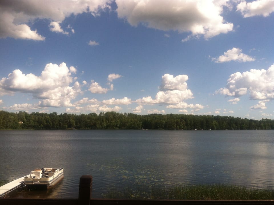 Lake house drive up side.