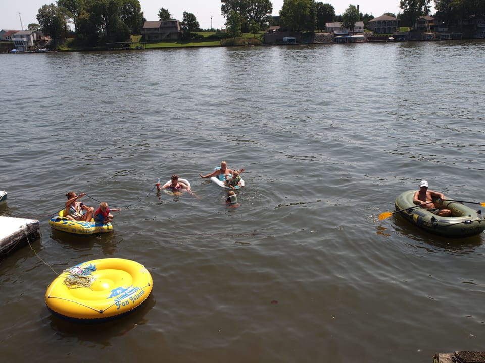 Swimming of the Floating Pier!