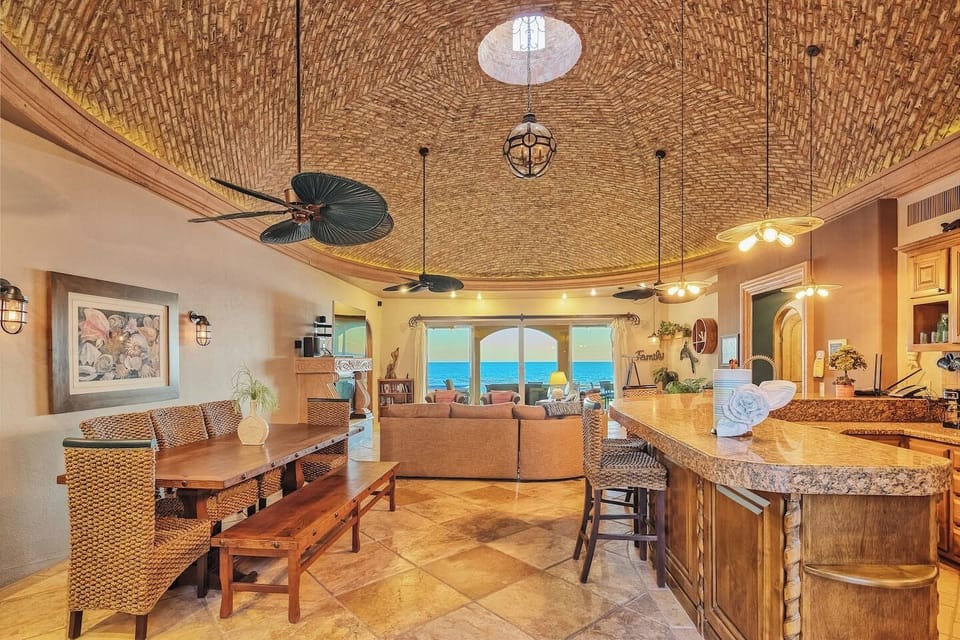 Grand room