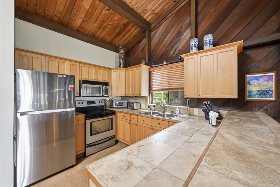 Fully stocked kitchen