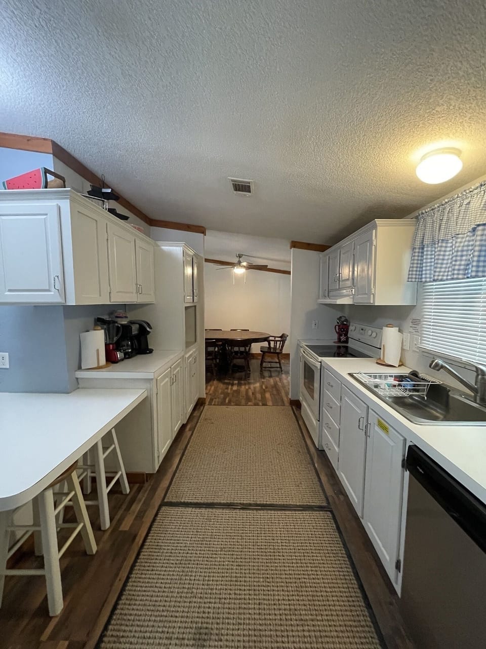 Fully stocked kitchen, dishwasher, Oven, Stove, Microwave, Dishes, Pots Pans Etc