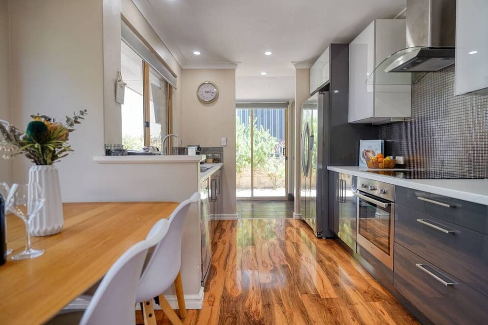 Dining: seating for 6 Fully stocked modern kitchen 