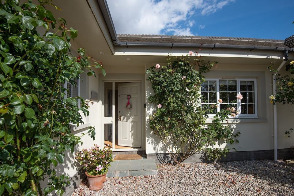 The Laurels - welcoming front door