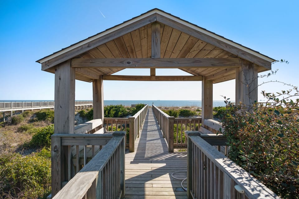 Gazebo / Walkway