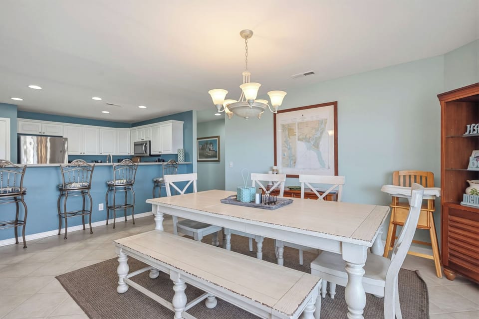 Dining Area - East