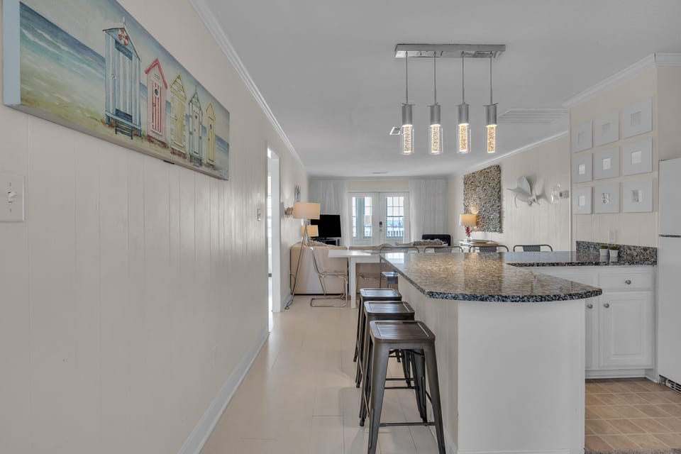 Kitchen / Bar Stools - North